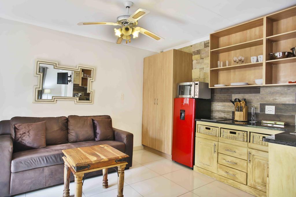 Accommodation At Vans No Loadshedding Centurion Eksteriør bilde